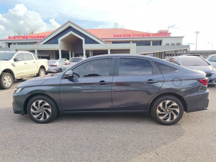 New Toyota Yaris ATIV HEV 2025